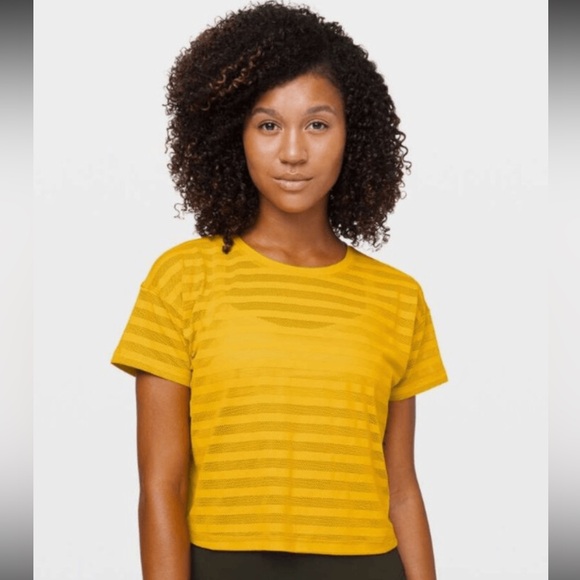 Lululemon Cates Crop Mesh Tee Honeycomb Yellow - Picture 1 of 5
